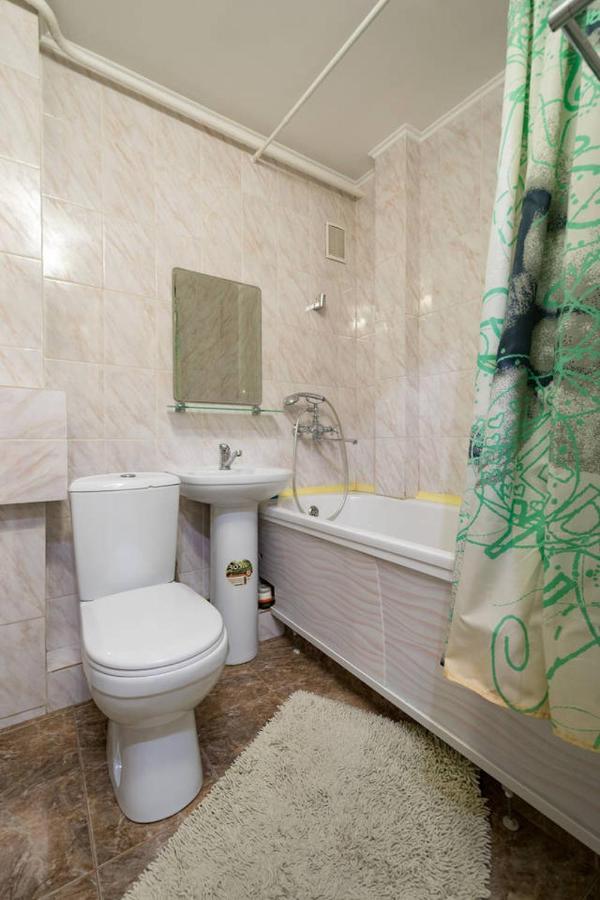 Apartment Nadezhda At Zheltoskan 77/79 Алма Ата Екстериор снимка